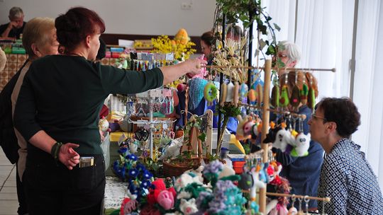 Gm. Krasnystaw. Kiermasz Wielkanocy w GCK – Siennica Nadolna [GALERIA ZDJĘĆ]