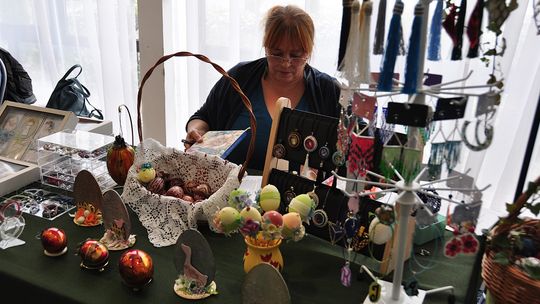 Gm. Krasnystaw. Kiermasz Wielkanocy w GCK – Siennica Nadolna [GALERIA ZDJĘĆ]