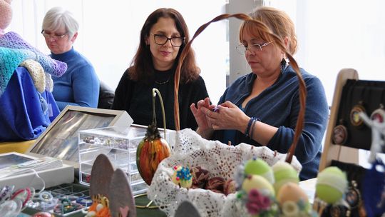 Gm. Krasnystaw. Kiermasz Wielkanocy w GCK – Siennica Nadolna [GALERIA ZDJĘĆ]