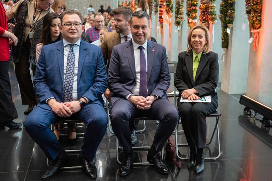 VI Wojewódzki Konkurs na Palmę i Pisankę Wielkanocną VI Wojewódzki Konkurs na Palmę i Pisankę Wielkanocną