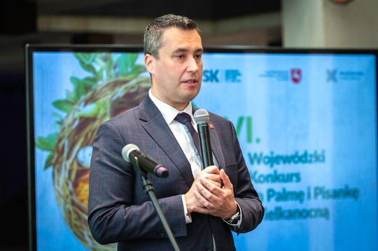 VI Wojewódzki Konkurs na Palmę i Pisankę Wielkanocną VI Wojewódzki Konkurs na Palmę i Pisankę Wielkanocną