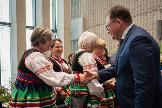 VI Wojewódzki Konkurs na Palmę i Pisankę Wielkanocną VI Wojewódzki Konkurs na Palmę i Pisankę Wielkanocną