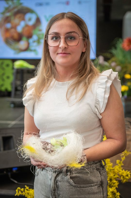 VI Wojewódzki Konkurs na Palmę i Pisankę Wielkanocną VI Wojewódzki Konkurs na Palmę i Pisankę Wielkanocną