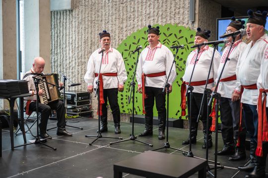 VI Wojewódzki Konkurs na Palmę i Pisankę Wielkanocną VI Wojewódzki Konkurs na Palmę i Pisankę Wielkanocną