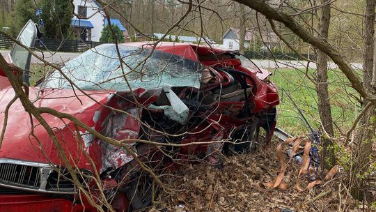 Pow. włodawski. Czołowe zderzenie osobówek w Dominiczynie [ZDJĘCIA]