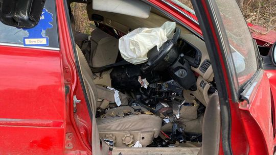 Pow. włodawski. Czołowe zderzenie osobówek w Dominiczynie [ZDJĘCIA]