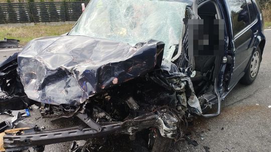 Pow. włodawski. Czołowe zderzenie osobówek w Dominiczynie [ZDJĘCIA]