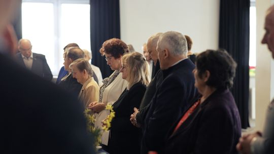 Gm. Leśniowice. Emeryci spotkali się na Misterium Wielkanocnym [GALERIA ZDJĘĆ]