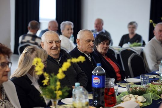 Gm. Leśniowice. Emeryci spotkali się na Misterium Wielkanocnym [GALERIA ZDJĘĆ]