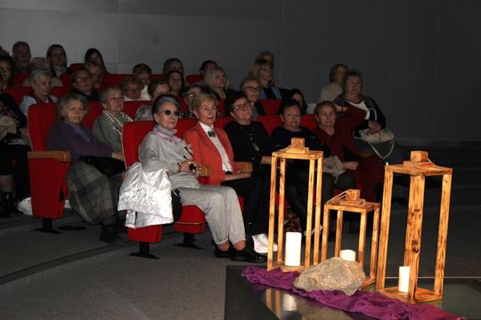 Misterium Męki Pańskiej w Chełmskiej Bibliotece Publicznej [GALERIA ZDJĘĆ]