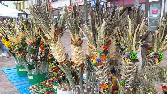 Chełm. Jarmark Wielkanocny na miejskim deptaku [GALERIA ZDJĘĆ]