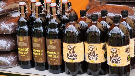 Chełm. Jarmark Wielkanocny na miejskim deptaku [GALERIA ZDJĘĆ]