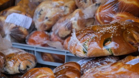 Chełm. Jarmark Wielkanocny na miejskim deptaku [GALERIA ZDJĘĆ]