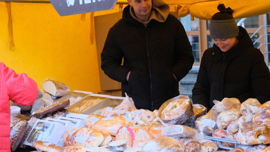 Chełm. Jarmark Wielkanocny na miejskim deptaku [GALERIA ZDJĘĆ]