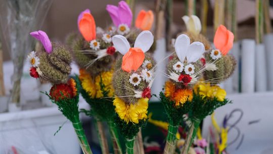 Chełm. Jarmark Wielkanocny na miejskim deptaku [GALERIA ZDJĘĆ]