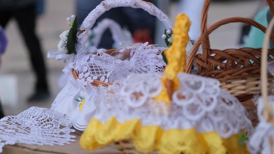 Chełm. Jarmark Wielkanocny na miejskim deptaku [GALERIA ZDJĘĆ]