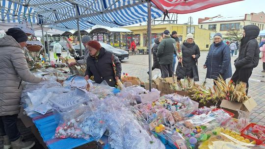 Chełm. Jarmark Wielkanocny na miejskim deptaku [GALERIA ZDJĘĆ]