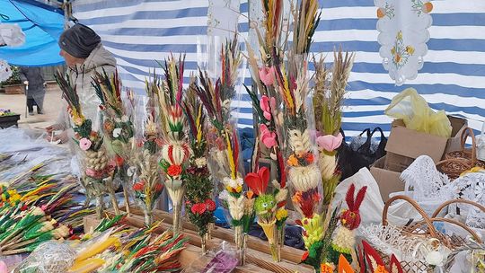 Chełm. Jarmark Wielkanocny na miejskim deptaku [GALERIA ZDJĘĆ]