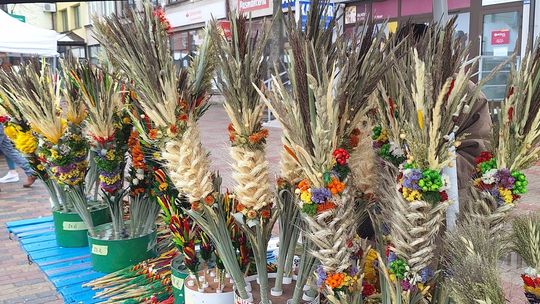 Chełm. Jarmark Wielkanocny na miejskim deptaku [GALERIA ZDJĘĆ]