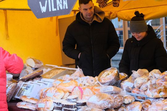 Chełm. Jarmark Wielkanocny na miejskim deptaku [GALERIA ZDJĘĆ]