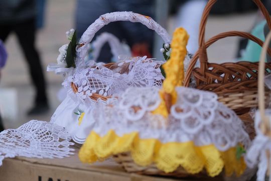 Chełm. Jarmark Wielkanocny na miejskim deptaku [GALERIA ZDJĘĆ]