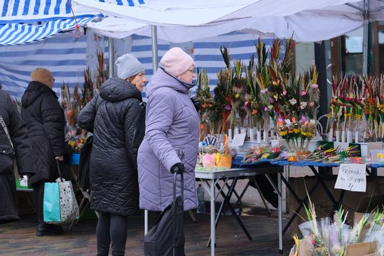 Chełm. Jarmark Wielkanocny na miejskim deptaku [GALERIA ZDJĘĆ]