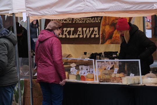 Chełm. Jarmark Wielkanocny na miejskim deptaku [GALERIA ZDJĘĆ]