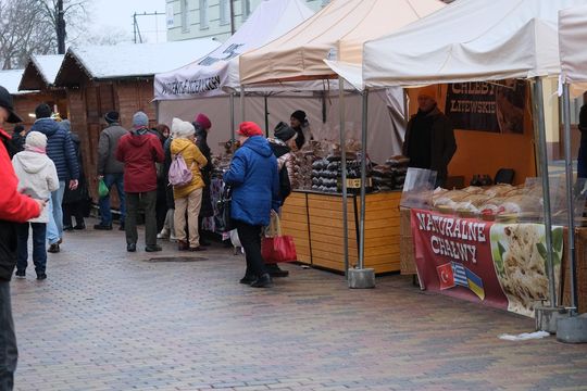 Chełm. Jarmark Wielkanocny na miejskim deptaku [GALERIA ZDJĘĆ]