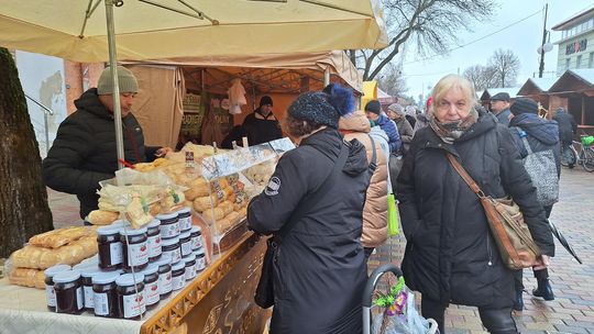 Chełm. Jarmark Wielkanocny na miejskim deptaku [GALERIA ZDJĘĆ]