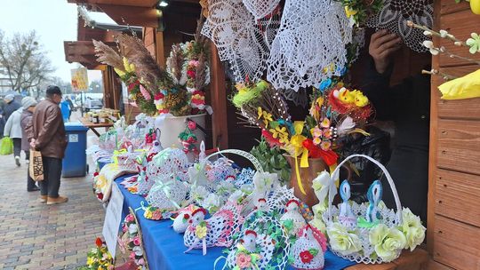 Chełm. Jarmark Wielkanocny na miejskim deptaku [GALERIA ZDJĘĆ]