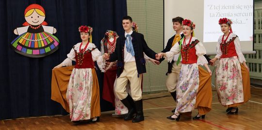 Gm. Chełm. Rozstrzygnięcie Konkursu Folklorystycznego „Z tej Ziemi się wywodzę, ta Ziemia sercu memu bliska” [GALERIA ZDJĘĆ]