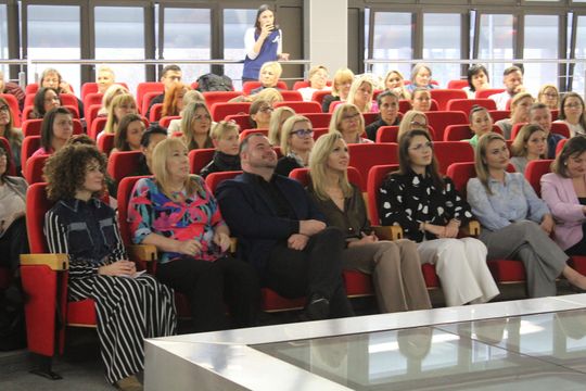 Chełm. Eksperci o autyzmie, ADHD i wyzwaniach współczesnej młodzieży [GALERIA ZDJĘĆ]