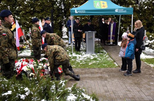 Uroczyste obchody we Włodawie 85. rocznicy Zbrodni Katyńskiej  [GALERIA ZDJĘĆ]