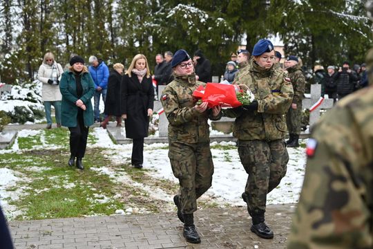 Uroczyste obchody we Włodawie 85. rocznicy Zbrodni Katyńskiej  [GALERIA ZDJĘĆ]