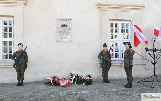 Uroczyste obchody w Krasnymstawie 85. rocznicy Zbrodni Katyńskiej  [GALERIA ZDJĘĆ]