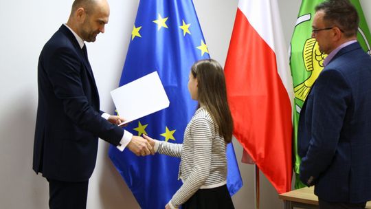 Gm. Krasnystaw. Wójt nagrodził najlepszych uczniów [GALERIA ZDJĘĆ]