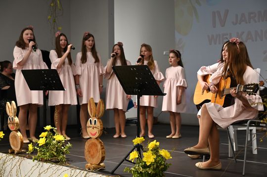 Gm. Rejowiec Fabryczny. IV Jarmark Wielkanocny w Pawłowie [GALERIA ZDJĘĆ]