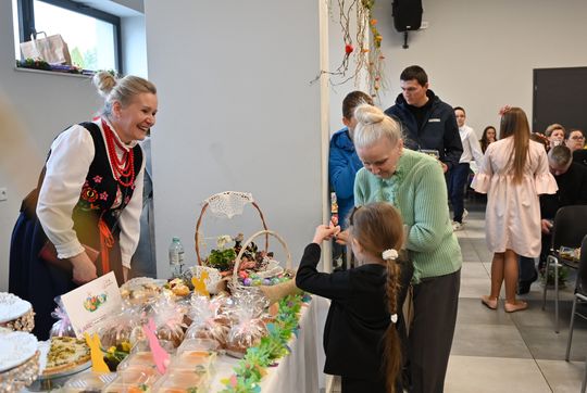 Gm. Rejowiec Fabryczny. IV Jarmark Wielkanocny w Pawłowie [GALERIA ZDJĘĆ]