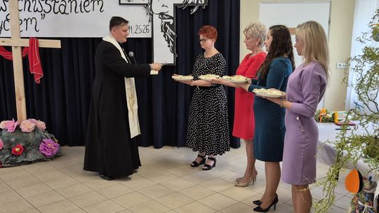 Chełm. Przedświąteczne spotkanie wielkanocne w Warsztacie Terapii Zajęciowej Caritas w Chełmie [GALERIA ZDJĘĆ]