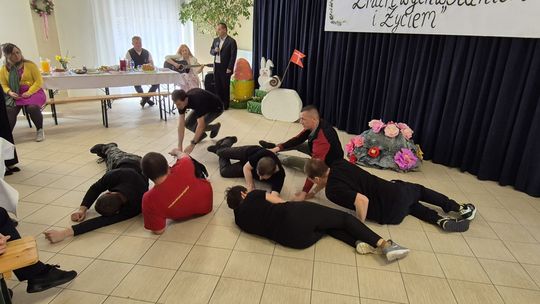 Chełm. Przedświąteczne spotkanie wielkanocne w Warsztacie Terapii Zajęciowej Caritas w Chełmie [GALERIA ZDJĘĆ]