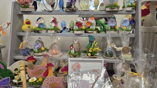 Chełm. Przedświąteczne spotkanie wielkanocne w Warsztacie Terapii Zajęciowej Caritas w Chełmie [GALERIA ZDJĘĆ]