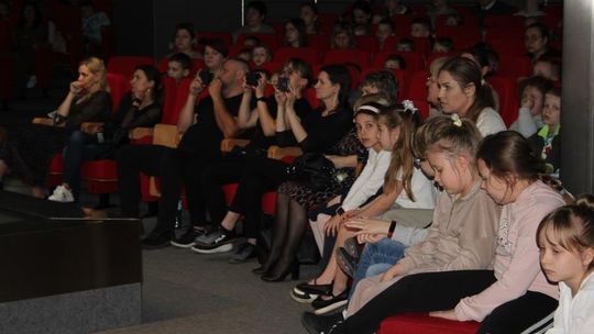 Misterium „Trzy Krzyże” w Chełmskiej Bibliotece Publicznej [GALERIA ZDJĘĆ]