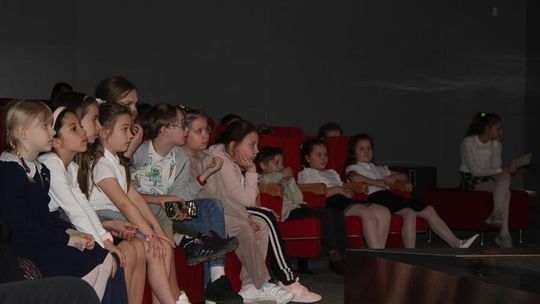 Misterium „Trzy Krzyże” w Chełmskiej Bibliotece Publicznej [GALERIA ZDJĘĆ]