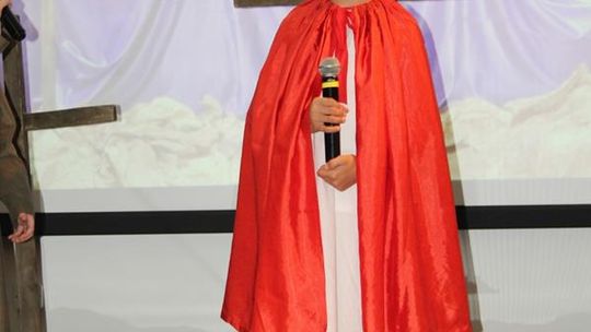 Misterium „Trzy Krzyże” w Chełmskiej Bibliotece Publicznej [GALERIA ZDJĘĆ]