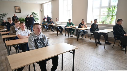 Pow. krasnostawski. Eliminacje powiatowe Ogólnopolskiego Młodzieżowego Turnieju Motoryzacyjnego [GALERIA ZDJĘĆ]