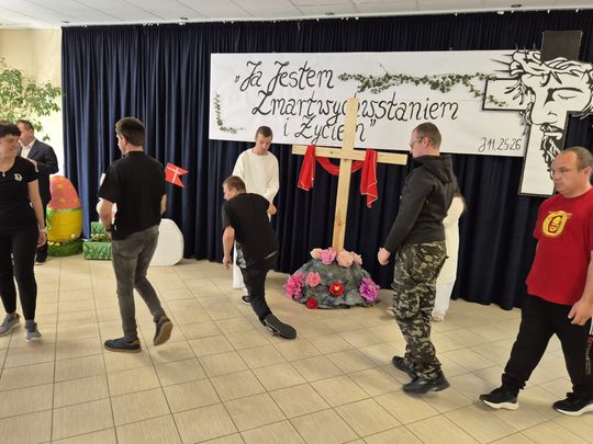 Chełm. Przedświąteczne spotkanie wielkanocne w Warsztacie Terapii Zajęciowej Caritas w Chełmie [GALERIA ZDJĘĆ]