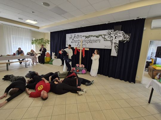 Chełm. Przedświąteczne spotkanie wielkanocne w Warsztacie Terapii Zajęciowej Caritas w Chełmie [GALERIA ZDJĘĆ]