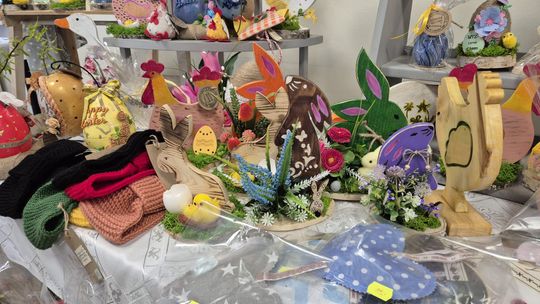 Chełm. Przedświąteczne spotkanie wielkanocne w Warsztacie Terapii Zajęciowej Caritas w Chełmie [GALERIA ZDJĘĆ]