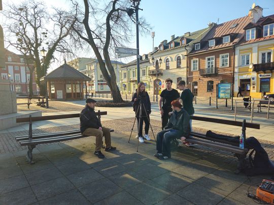 Krasnystaw we wspomnieniach seniorów ożywiony przez młodzież Krasnystaw we wspomnieniach seniorów ożywiony przez młodzież