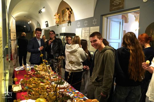 Krasnystaw we wspomnieniach seniorów ożywiony przez młodzież Krasnystaw we wspomnieniach seniorów ożywiony przez młodzież